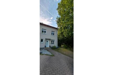 Doppelhaushälfte - 820.000,00&nbsp;EUR Kaufpreis, ca.&nbsp; 140,00&nbsp;m&sup2; in Berlin (PLZ: 12307) Tempelhof-Schöneberg