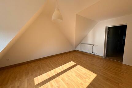 Schöne Dachgeschosswohnung - 525,00&nbsp;EUR Kaltmiete, ca.&nbsp; 75,00&nbsp;m&sup2; in Herzogenrath (PLZ: 52134)