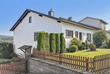 Haus zum Kaufen in Gerolstein 185.000,00 € 172 m²
