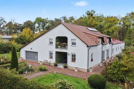 Haus zum Kaufen in SchwedtOder 569.000,00 € 450.09 m² - Schwedt/Oder