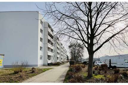 Wohnung zum Mieten in Halle (Saale) 330,48 € 56.98 m²