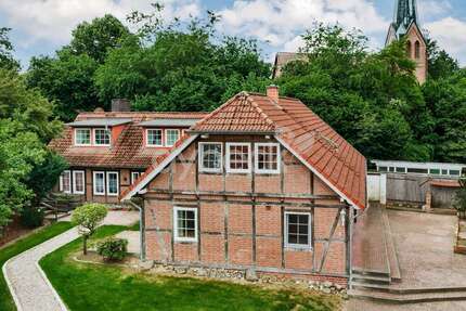 Haus zum Mieten in Wriedel 1.100,00 € 153 m²