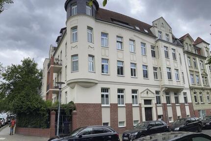Geräumige 3-Raum-Wohnung mit Einbauküche und Balkon in der südlichen Innenstadt (OK5010) - Halle (Saale) Damaschkestraße