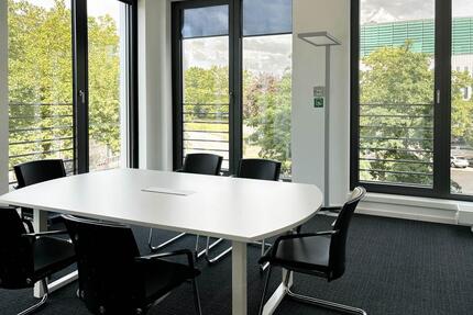 Privater Büroraum für 4 Person in Regus City Nord - Hamburg Alsterdorf