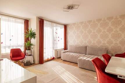 *** liebevolle EIGENTUMSWOHNUNG im 1OG - frei - SOLAR und geschmackvolle RENOVIERUNGEN *** - Delmenhorst Dwoberg/Ströhen