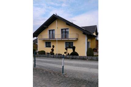 Einfamilienhaus - 470.000,00&nbsp;EUR Kaufpreis, ca.&nbsp; 220,00&nbsp;m&sup2; in Rain (PLZ: 94369)