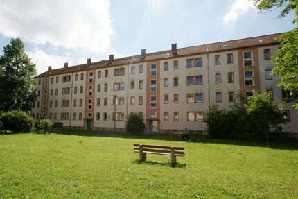 Wohnung zum Mieten in Plauen 319,63 € 57.8 m²