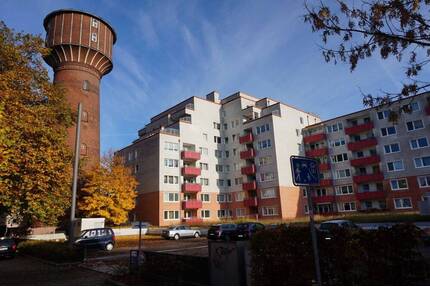 Helle 2,5-Zimmer-Wohnung in mit Balkon in Innenstadtnähe - Elmshorn