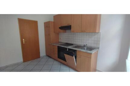 Wohnung in ruhiger Zentrumslage mit Küchenzeile zu vermieten - Aue-Bad Schlema