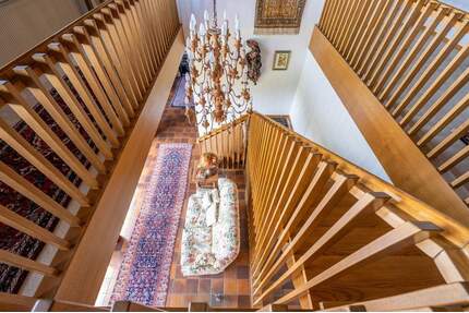 Großzügiges Architektenhaus mit Freiraum - Ihr Zuhause mit Charakter in 94330 Aiterhofen