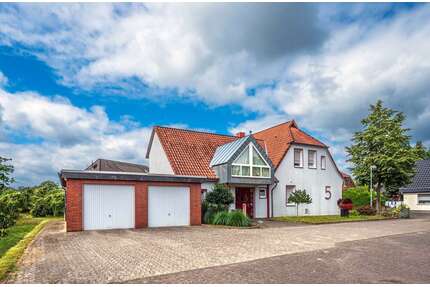 Haus zum Kaufen in Bergen 299.000,00 € 230 m²