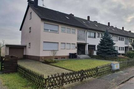 ***3-Familien-Haus mit Garage und wunderschönem Garten in Porz-Zündorf*** - Köln