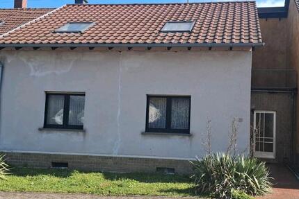 Von PRIVAT! Reihen-Mittelhaus Beckingen Haustadt