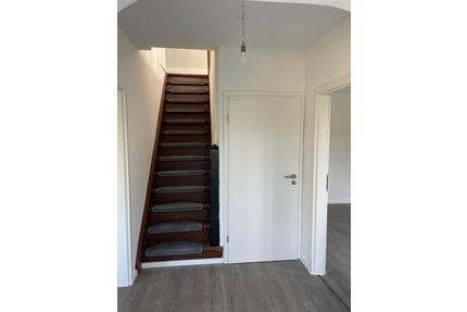 Kernsaniertes Haus mit Einliegerwohnung - 7,8 % Rendite - Cuxhaven Groden