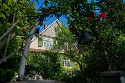 Haus zum Kaufen in Dreieich 2.360.000,00 € 237 m²