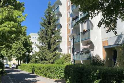 Wohnung zum Kaufen in Berlin Hellersdorf 160.000,00 € 57.94 m² - Berlin / Hellersdorf