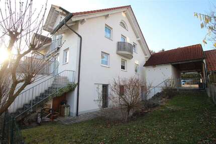 Haus zum Kaufen in Bruckberg , Niederbay 750.000,00 € 193.64 m²