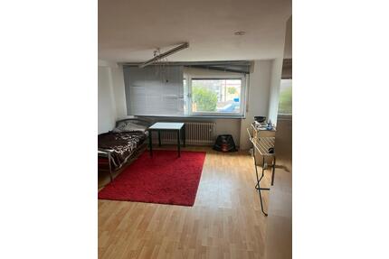 Zimmer 25m2 in Eppstein Miete - 550,00&nbsp;EUR Kaltmiete, ca.&nbsp; 25,00&nbsp;m&sup2; in Eppstein (PLZ: 65817)