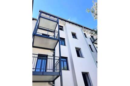 Wohnung zum Mieten in Halle 657,00 € 46.92 m²
