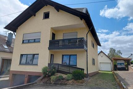 Mehrfamilienhaus - 419.000,00&nbsp;EUR Kaufpreis, ca.&nbsp; 295,00&nbsp;m&sup2; in Bausendorf (PLZ: 54538)