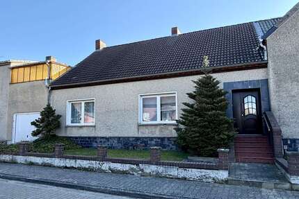 Haus zum Kaufen in Salzwedel 96.000,00 € 113.8 m²