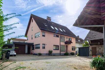 Haus zum Kaufen in March 1.195.000,00 € 359.98 m²