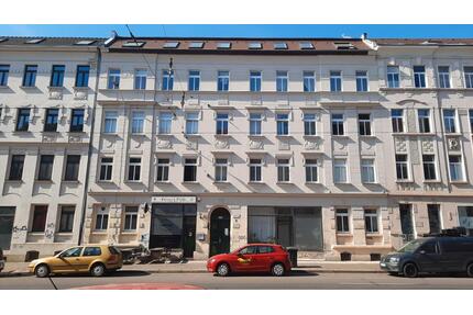 Loftartige , helle DG- Wohnung in schönemGründerzeit- Altbau - Leipzig Nordwest