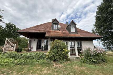 Haus zum Kaufen in Mitterteich 239.000,00 € 130.94 m²