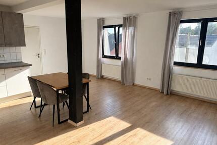 Helle 1-Zimmer-Wohnung mit Balkon in zentraler - Brühl