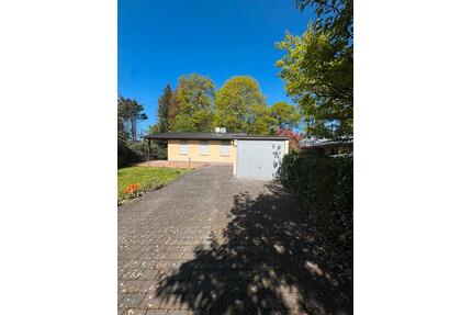 Einfamilienhaus 65qm Wohnfläche, Garage mit großem Garten - Breitscheid