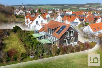 Haus zum Kaufen in Wolnzach 1.190.000,00 € 265 m²