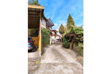 Haus mit drei Wohneinheiten - 329.000,00&nbsp;EUR Kaufpreis, ca.&nbsp; 288,00&nbsp;m&sup2; in Vöhl (PLZ: 34516)