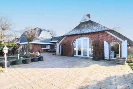 Haus zum Kaufen in Stadland 439.990,00 € 200.26 m²