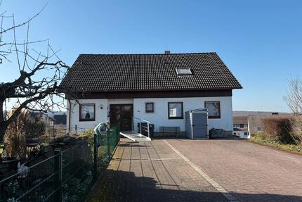 Einfamilienhaus mit traumhaftem Grundstück in Warstein