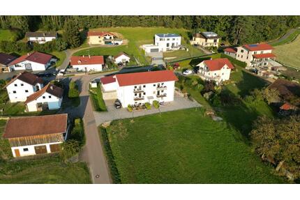 neuwertige 3-Zimmer-Wohnung am Fuße des Lamberg zu vermieten - Cham