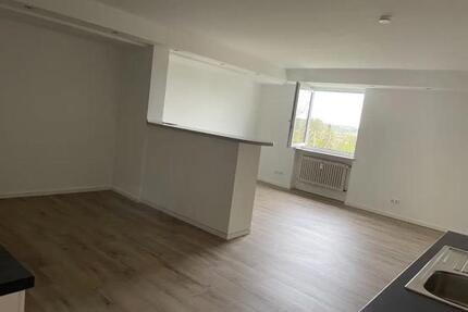 3-Zimmer-Souterrain-Wohnung - 1.665,00&nbsp;EUR Kaltmiete, ca.&nbsp; 84,50&nbsp;m&sup2; in Kranzberg (PLZ: 85402)