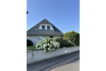 Gemütliches Einfamilienhaus mit Garten & zwei Terrassen - Beste Lage in Ritterhude