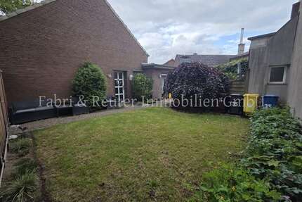 Haus zum Mieten in Grefrath 900,00 € 90 m²