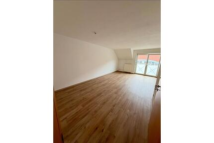 Tolle 2,5 Zimmer Wohnung mitten in Eisenach (Aufzug+Stellplatz)