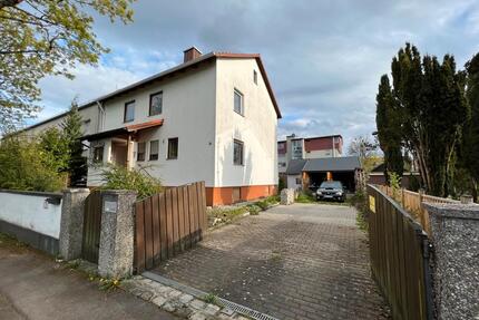 Zentrales & ruhiges Grundstück mit Altbestand in Dachau-Ost