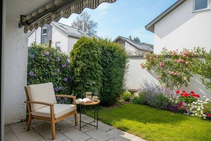 Familiengerechtes Reihenmittelhaus mit großer Wohnfläche in toller Lage von Renningen