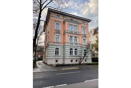 AUSSERGEWÖHNLICHE EIGENTUMSWOHNUNG IN DER BELETAGE EINES DENKMALGESCHÜTZTEN PALAZZOS - MADE BY ZAPFE - Weimar Westvorstadt