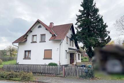 Haus zum Kaufen in Kaltennordheim 60.830,00 € 140 m²