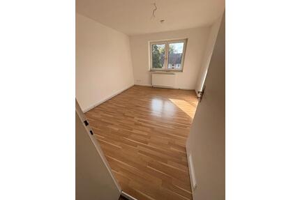 Helle 2-Zimmer-Wohnung mit Balkon in Marburg