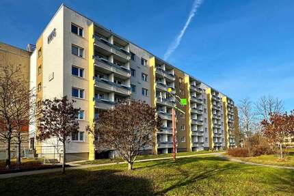 Wohnung zum Mieten in Halle 400,00 € 57.17 m²