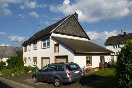 1-2 Familienhaus mit Potential in reizvoller Umgebung - Bacharach Medenscheid