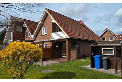 Doppelhaushälfte mit Blick ins Grüne zu vermieten! - Edewecht