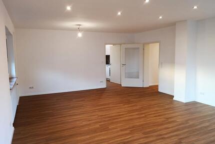 Kernsanierte 114 m² 4-Zimmer-Whg ab 01.06.2026 Balkon Mieterstrom - Waldbüttelbrunn
