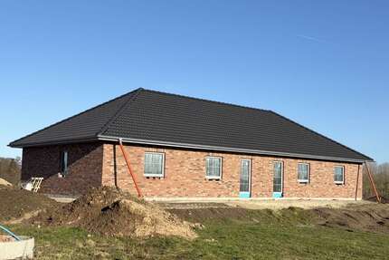 Haus zum Kaufen in Böklund 450.000,00 € 170 m²