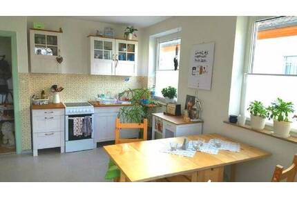 Gemütliche 2,5 ZIMMERWOHNUNG IN ZENTRALER LAGE - Große TERRASSE - Friedrichshafen